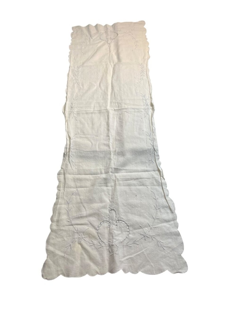 Vintage White Embroidered Table Runner With Scalloped Edges 13" x 46" 24b